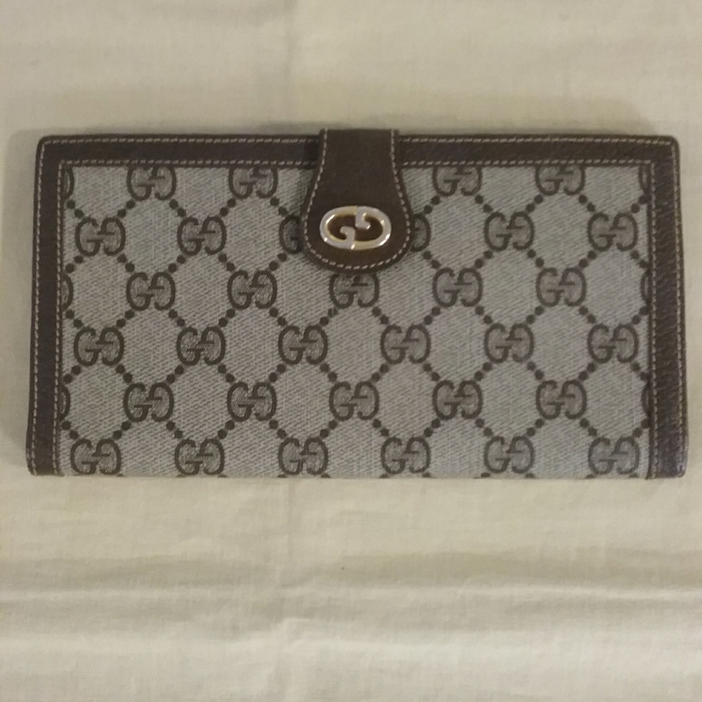 Authentic Gucci Wallet